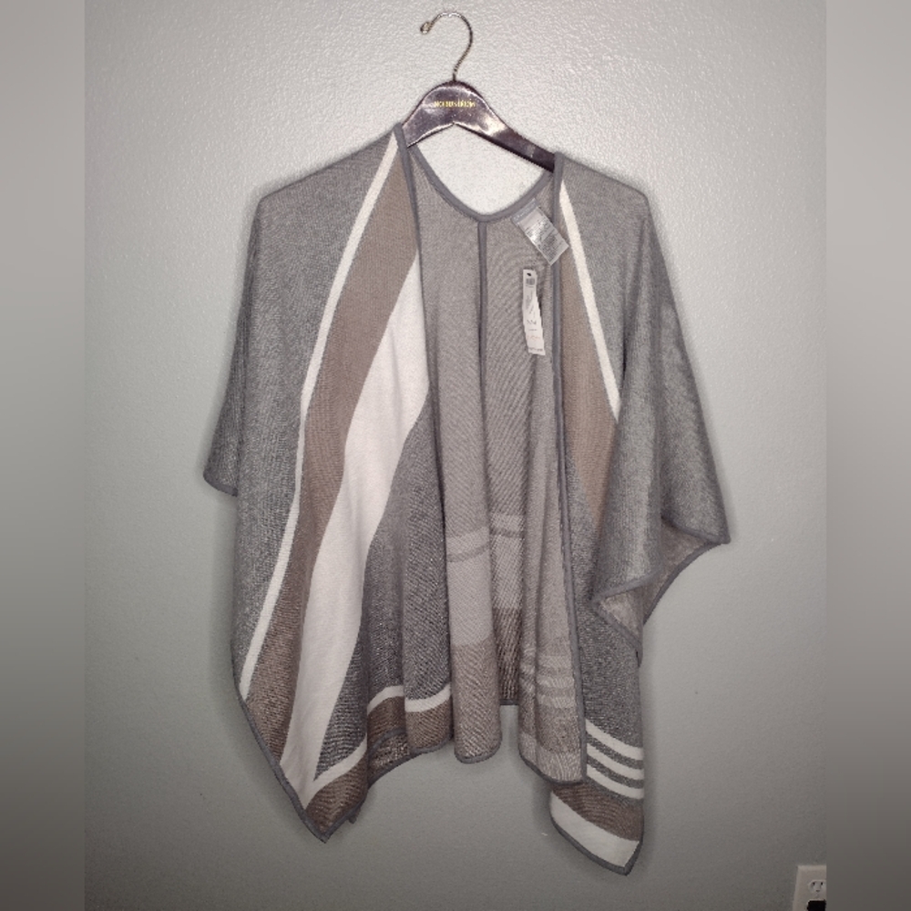Chicos Women's Knit Ruana Wrap Shawl Sweater S/M Gray Striped Bohemian A23